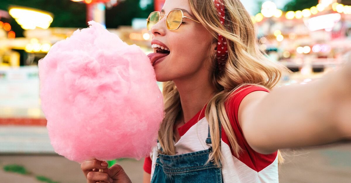 cotton candy and candy floss
